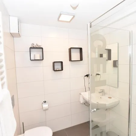Boardinghouse Henschelstrasse 3* München
