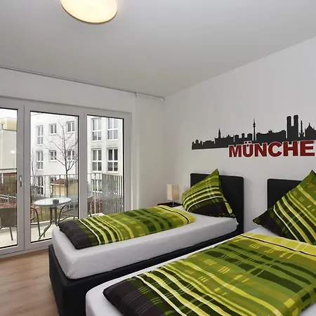 Boardinghouse Henschelstrasse Apart Otel