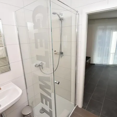 Boardinghouse Henschelstrasse 3*