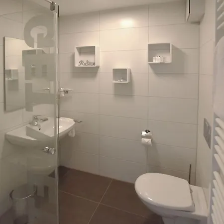 Boardinghouse Henschelstrasse Apart Otel Münih