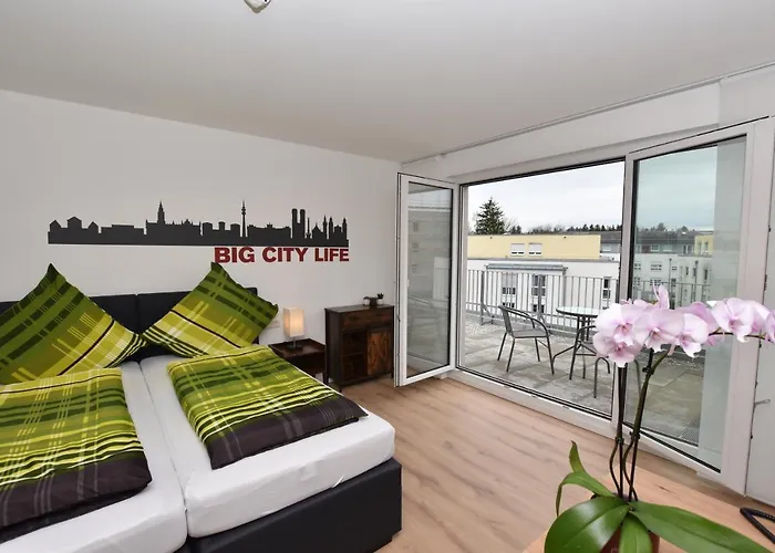 Boardinghouse Henschelstrasse 3*