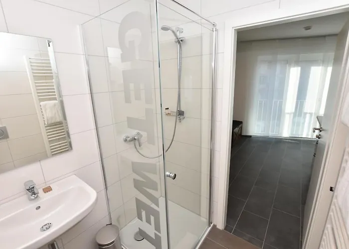 Boardinghouse Henschelstrasse 3*