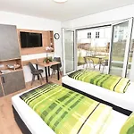 Boardinghouse Henschelstrasse