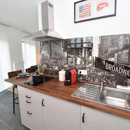 Boardinghouse Henschelstrasse * Munich